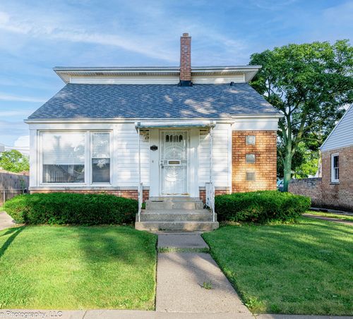 425 47th Ave, Bellwood, IL, 60104-1723 | Card Image