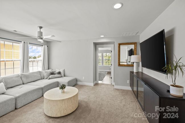 Bonus/Loft/TV Room on upper level | Image 21