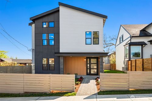 1-9846 62nd Avenue S, Seattle, WA, 98118 | Card Image