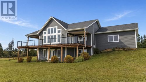 74 Pine St, Brackley Beach, PE, C1E2W2 | Card Image