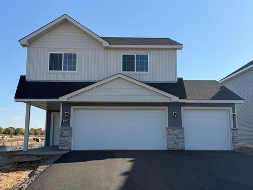 1922 Pierce Street S, Cambridge, MN, 55008 | Card Image