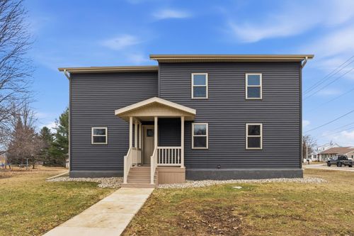 103 E Logan St, New Hampton, IA, 50659-1447 | Card Image