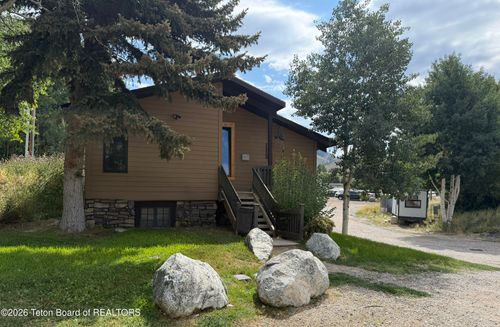 655 Deer Dr, Jackson, WY, 83001 | Card Image