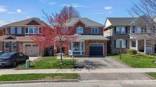 82 Worthington Ave, Brampton, ON, L7A1N9 | Card Image