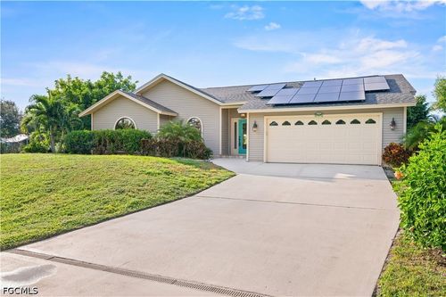 4539 Pine Village Ct, ST. JAMES CITY, FL, 33956-2600 | Card Image