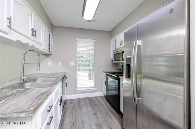 13-Kitchen | Image 13