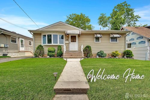 72 1st Ave, Port Reading, NJ, 07064-1904 | Card Image