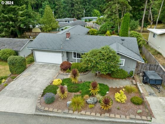 Ridgeway Dr, Reedsport, OR 97467
