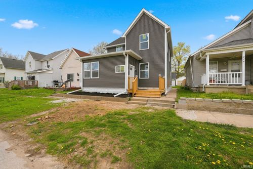 222 E 3rd St, Peru, IN, 46970-2420 | Card Image