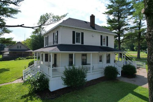 535 Spring St, HIGHLAND, WI, 53543-9404 | Card Image