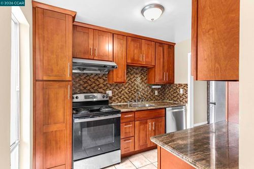 215-385 Jayne Ave, Oakland, CA, 94610-3307 | Card Image