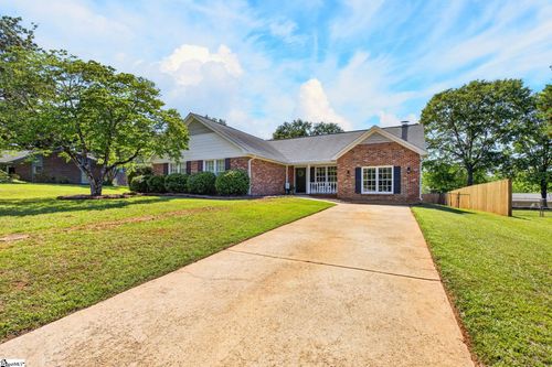 102 Ambergate Court, Greer, SC, 29650 | Card Image
