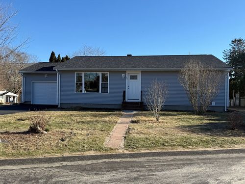 38 Gibson Ter, Dartmouth, MA, 02747-4015 | Card Image