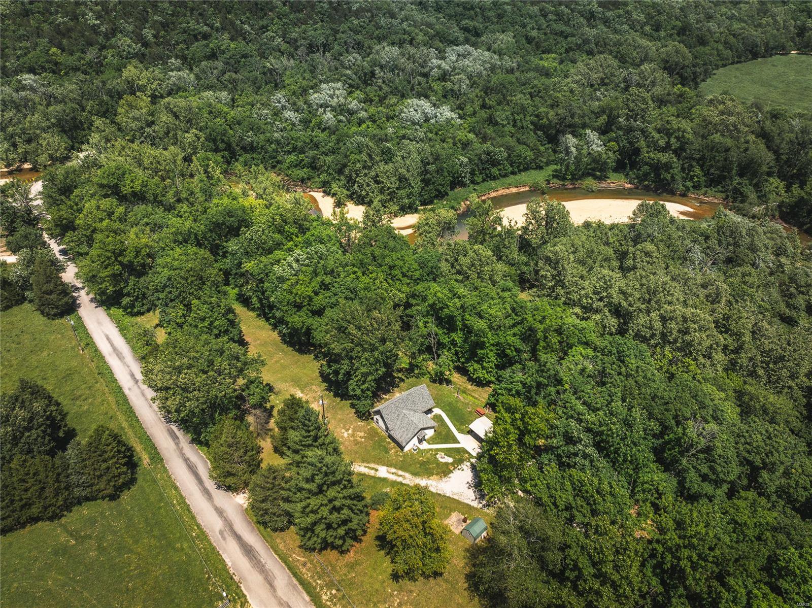 Blunt Rd, Steelville, MO 65565