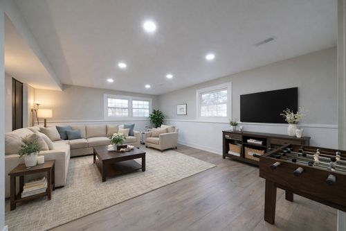 214 W Hintz Rd, Arlington Heights, IL, 60004-2435 | Card Image