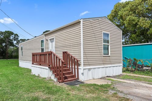 1-4805 41st Street, Dickinson, TX, 77539 | Card Image