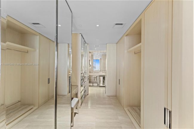 UNIT-1205 - 9703 Collins Ave, Condo with 1 bedrooms, 2 bathrooms and null parking in Bal Harbour FL | Image 10