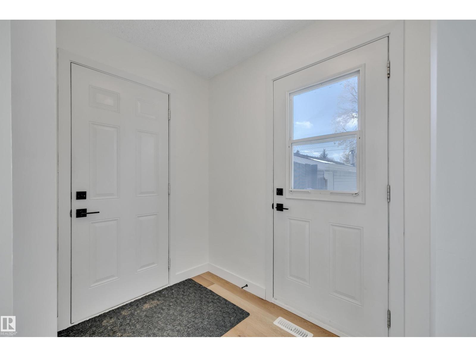 Residential in Calmar 4