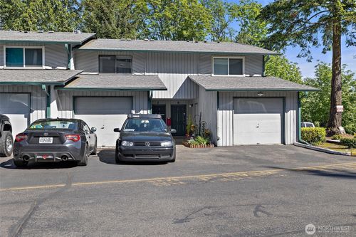 apt-j-4008 S 158th St, Tukwila, WA, 98188-5650 | Card Image