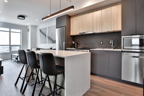 1002-30 Upper Mall Way, Thornhill, ON, L4J0L7 | Card Image