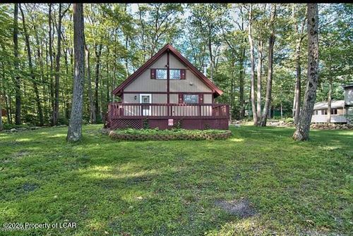 8138 Wildflower Dr, Tobyhanna, PA, 18466-7928 | Card Image