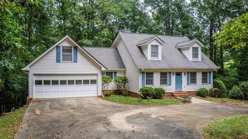 2436 Thompson Mill Rd, Gainesville, GA, 30506-1824 | Card Image
