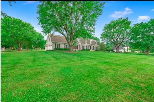 6101 Belle Rive Dr, Brentwood, TN, 37027-5714 | Card Image