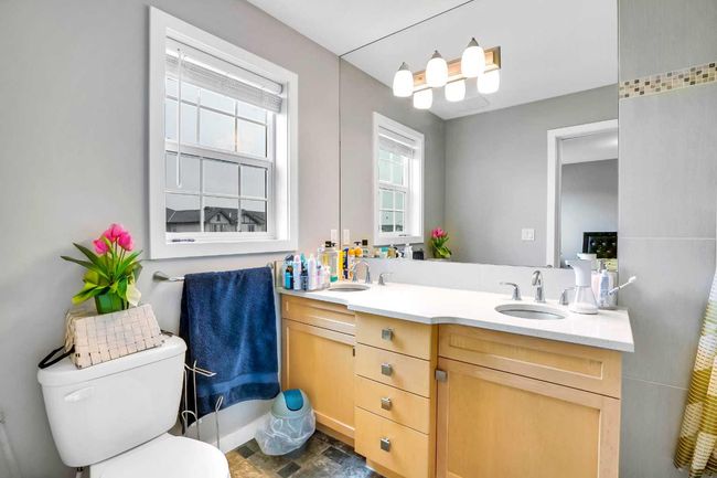 1240 Kings Heights Rd Se, House other with 4 bedrooms, 5 bathrooms and 4 parking in Airdrie AB | Image 13