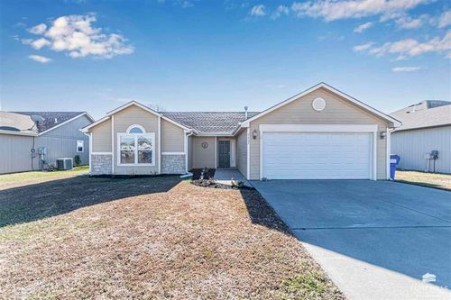 2607 Harrier Drive, Junction City, KS, 66441 | Card Image