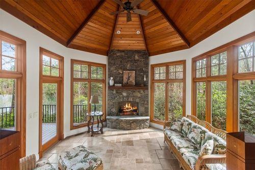 134 Teaberry Ln, Sunset, SC, 29685-2243 | Card Image