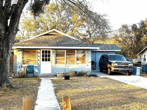 340 Weaver Ave, LAKE WALES, FL, 33853-4423 | Card Image