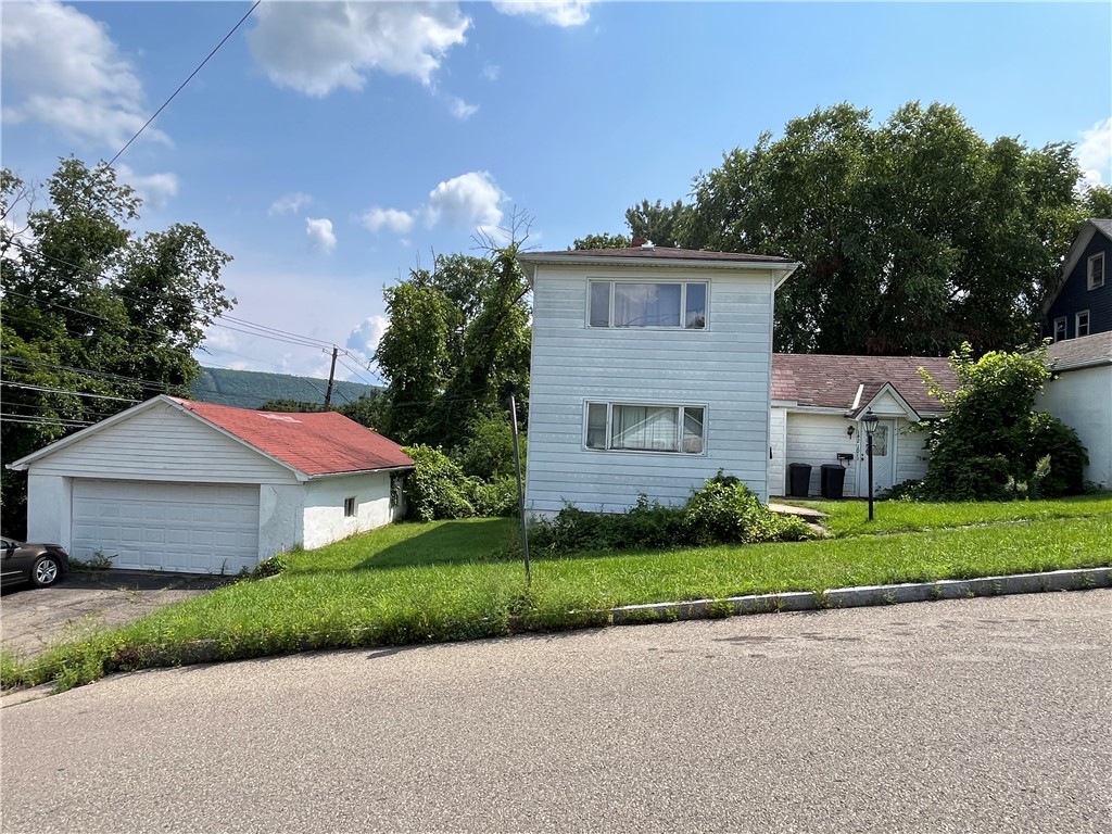 Residential in Corning City 3