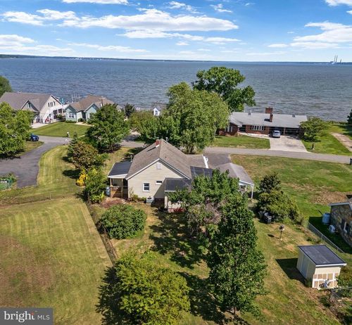 3304 Riverview Dr, COLONIAL BEACH, VA, 22443-4833 | Card Image