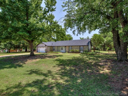 9486 E 139th St S, Bixby, OK, 74008-3506 | Card Image