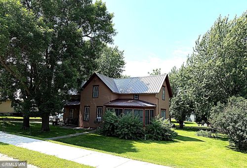 613 Maine Ave, Adrian, MN, 56110-1061 | Card Image