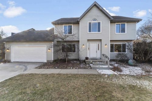 2857 Dover Circle, FITCHBURG, WI, 53711 | Card Image