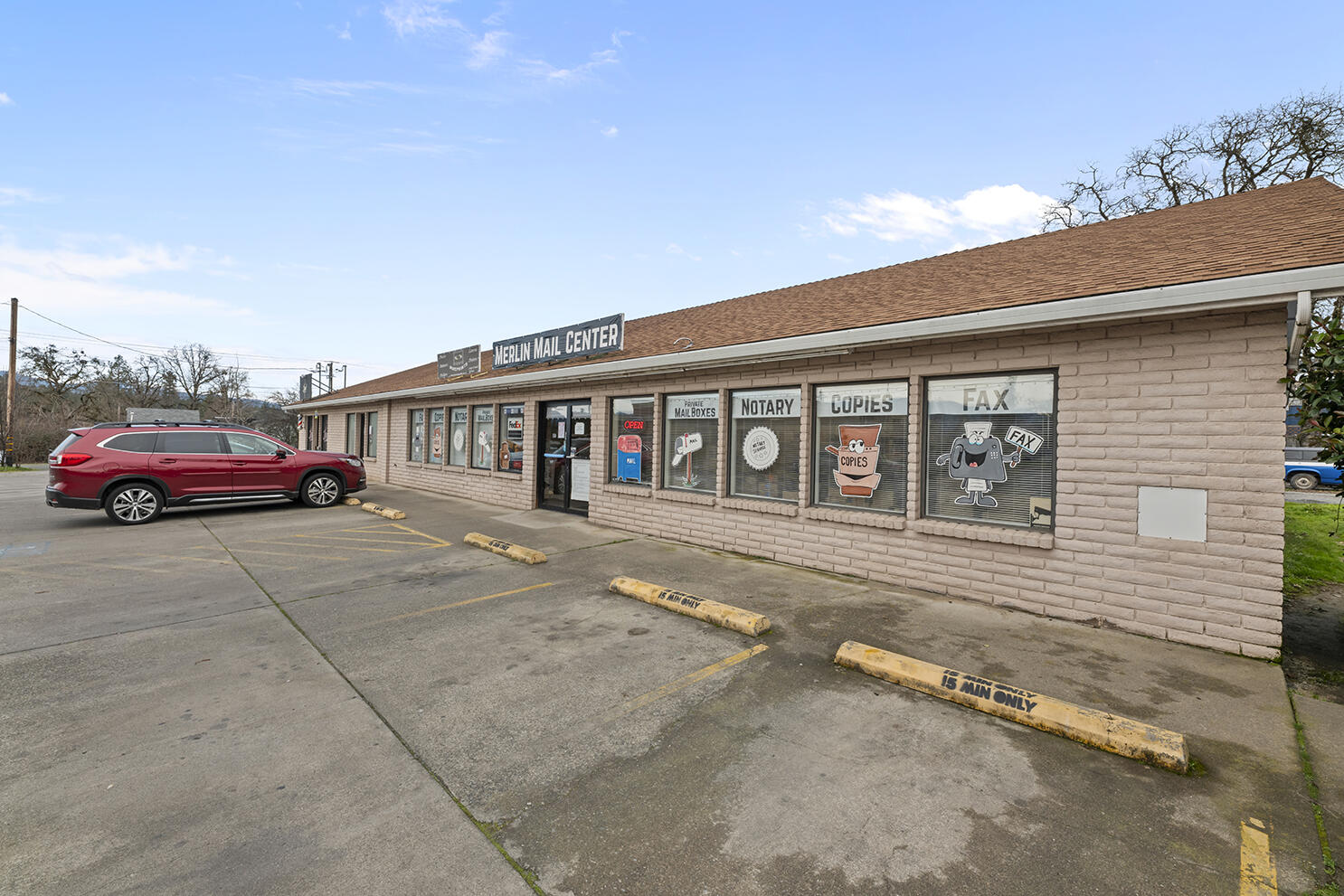 Commercial Sale in Merlin 2