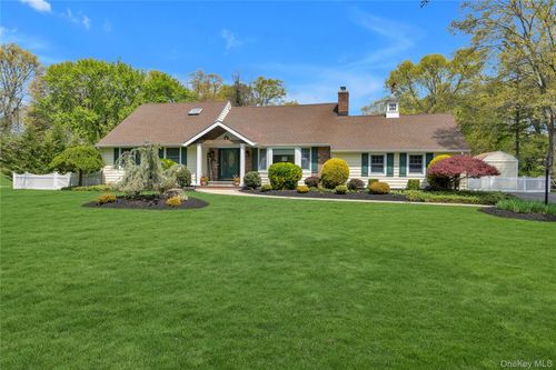 188 Flower Hill Rd, Halesite, NY, 11743-2311 | Card Image
