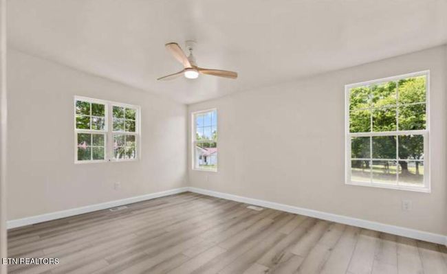 2021 3 Rd Rd, House other with 3 bedrooms, 2 bathrooms and null parking in Knoxville TN | Image 12