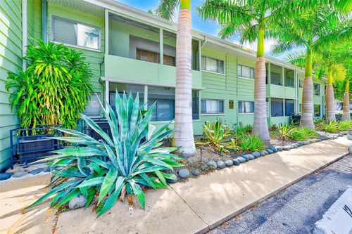 apt-9-1329 Drew St, CLEARWATER, FL, 33755-5113 | Card Image