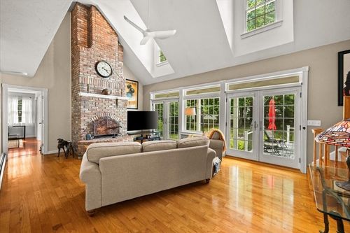 11 Mill Pond Rd, West Bridgewater, MA, 02379-1459 | Card Image