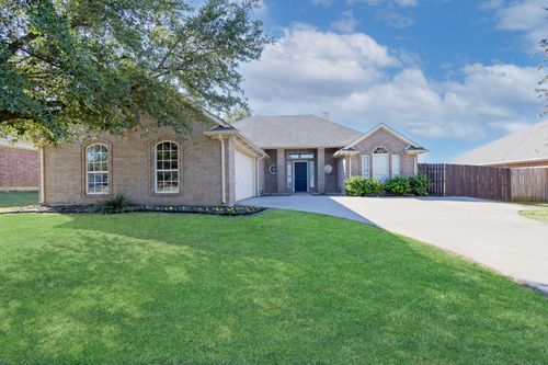 204 Cory Ct, Krum, TX, 76249-5351 | Card Image