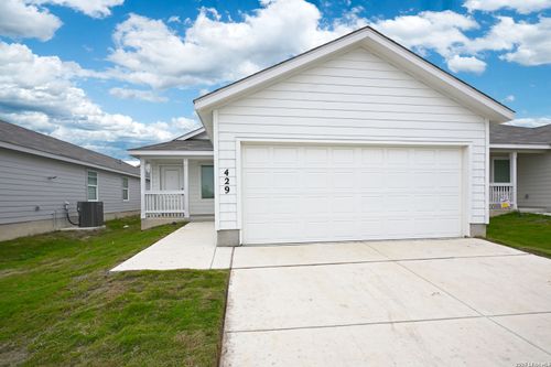 429 Payton Pl, Marion, TX, 78124-0197 | Card Image