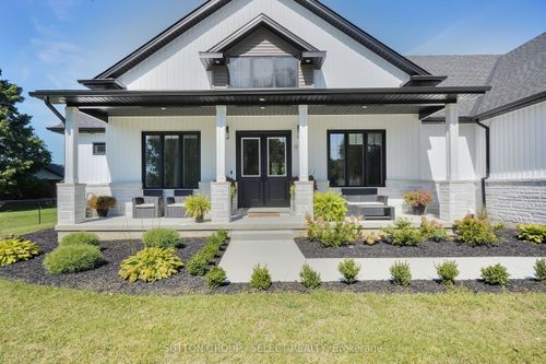 97 Simcoe Ave, Komoka, ON, N0L1R0 | Card Image