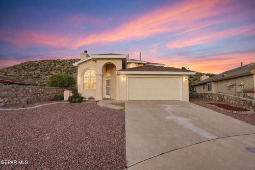 912 Totonaca Ln, El Paso, TX, 79912-1261 | Card Image