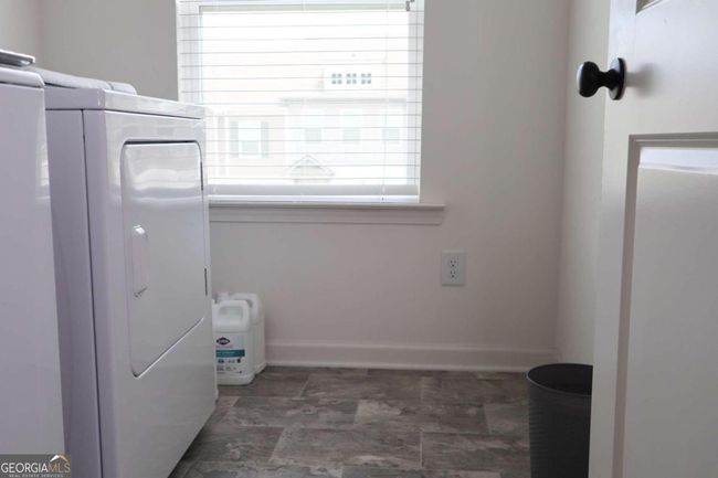817 Ambient Way Sw, Townhouse with 3 bedrooms, 3 bathrooms and 2 parking in Atlanta GA | Image 14