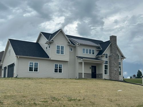 684 Hickory Hills Dr, Oconomowoc, WI, 53066 | Card Image
