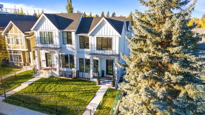 1916 27 Ave Sw, Home with 4 bedrooms, 3 bathrooms and 2 parking in Calgary AB | Image 3