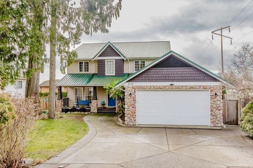 835 Aurora Way, Gibsons, BC, V0N1V9 | Card Image