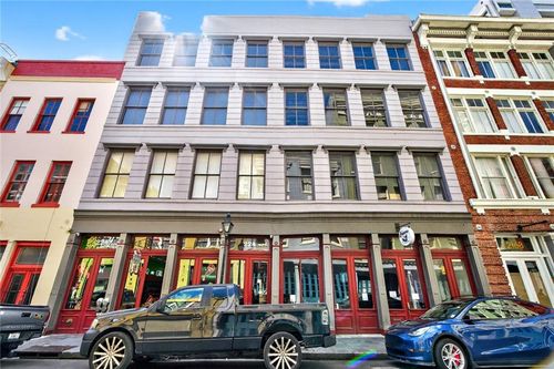 4b-224 Chartres St, New Orleans, LA, 70130-2290 | Card Image